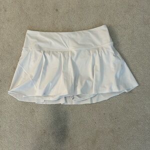 White athleta tennis skirt